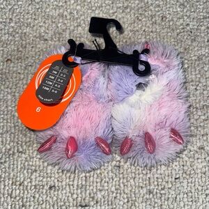 Plush Pastel Monster Paw Slippers with Glitter Toes - Size 6